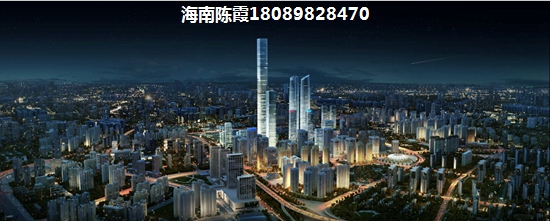 海南临高县1950年4月17日，中国人民解放军从这里全线登陆，解放海南岛。1995年4月17日，“中国人民解放军四十五周年纪念大会暨解放海南纪念塑像奠基仪式”在临高角隆重举行。为临高角增添了更加光辉的色彩。